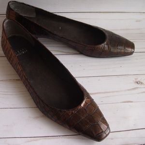 Stuart Weitzman W 9 N  embossed  bronze loafer